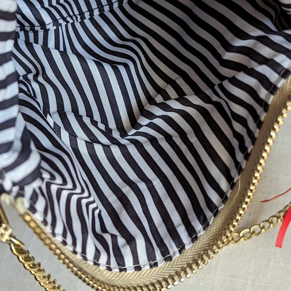 Weekend [Love] Crossbody Bag Love & Lipstick Makeup Clutch Tan Black & Red - Picture 7 of 10